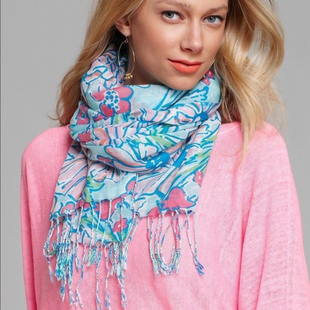 Lilly Pulitzer Murfee Scarf in Sandbar Blue